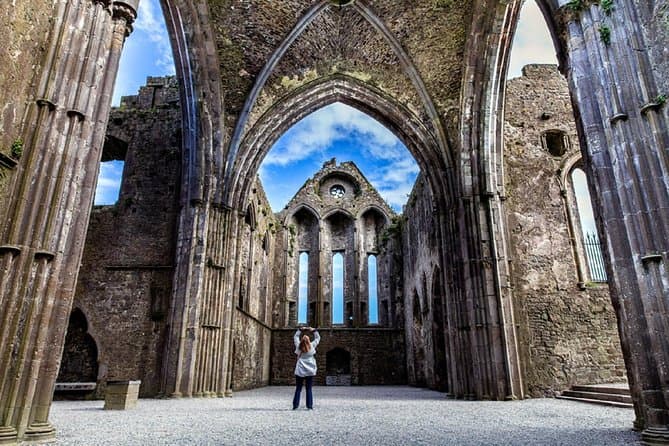 Compare Top Rock of Cashel Tours from Dublin
