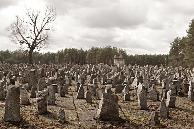 Treblinka Memorial Tour: A Solemn Journey from Warsaw
