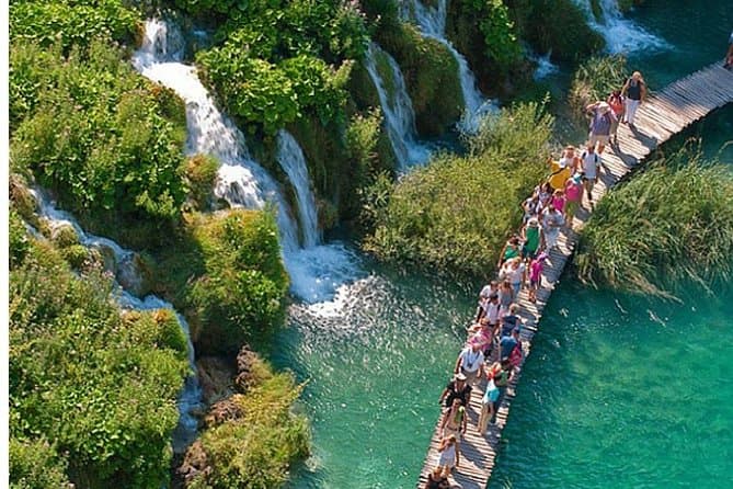 Split to Plitvice Lakes: Waterfalls Tour & Views