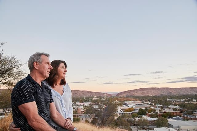 Alice Springs Highlights & Nature Escape Day Tour