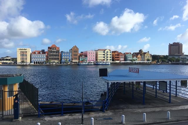 Costumizable East to West Curaçao Island Tour Experience
