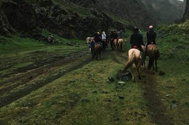 Hiking and Horse riding 8 nights 9 days