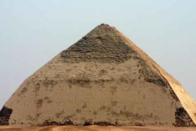 The Grand Pyramids Tour!