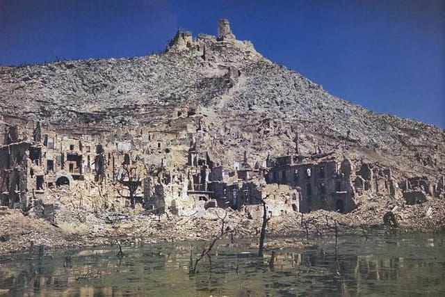 WWII BATTLEFIELDS: Battle of Montecassino and Rapido River from Rome