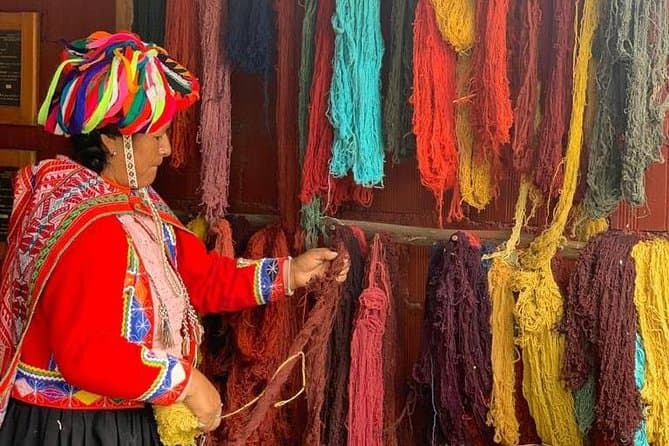 Weaving Heritage: Cusco Fabric Tours