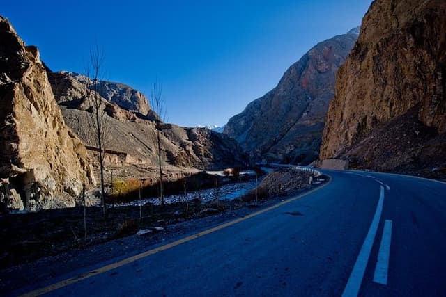 Overland from China to Pakistan (8-10 Days)