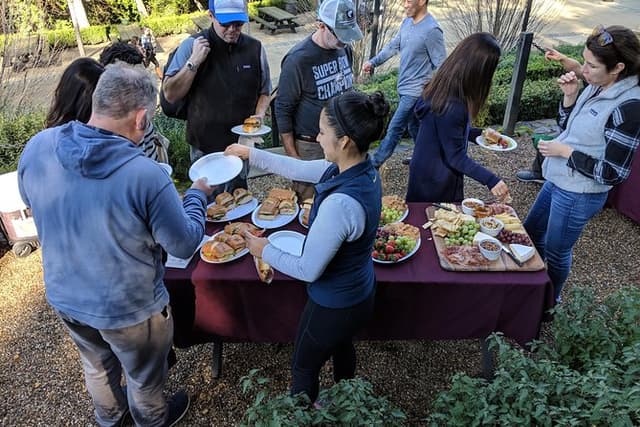 Sonoma Valley Pedal Assist Bike Tour with Lunch
