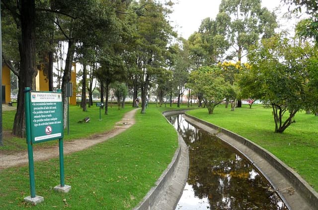 Discover the largest urban park in the world