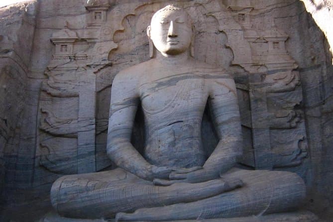 Best Kandy & Sigiriya Day Tours from Colombo