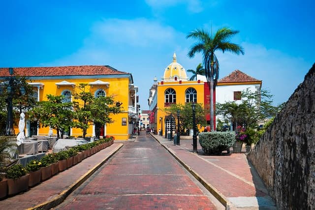Cartagena City Tour with Popa Hill (PM)