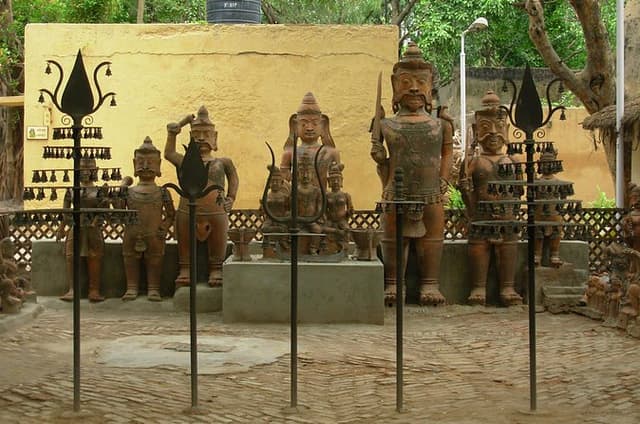 Tribal Art & Crafts Tour in Delhi