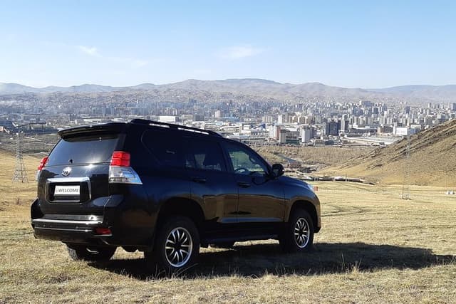 Private Jeep City tour with English Speaking Driver