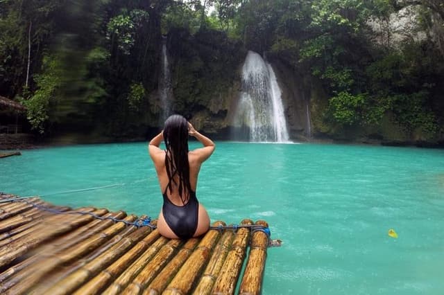 Whale Shark Encounter and Sumilon Sandbar with Kawasan Falls