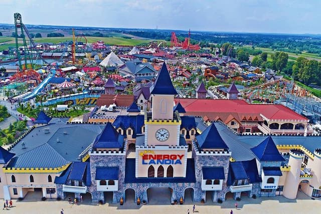 ENERGYLANDIA: Amusement Park (transport + tickets)