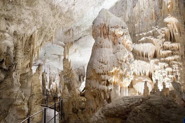 Private Ljubljana and Postojna Cave Tour from Zagreb