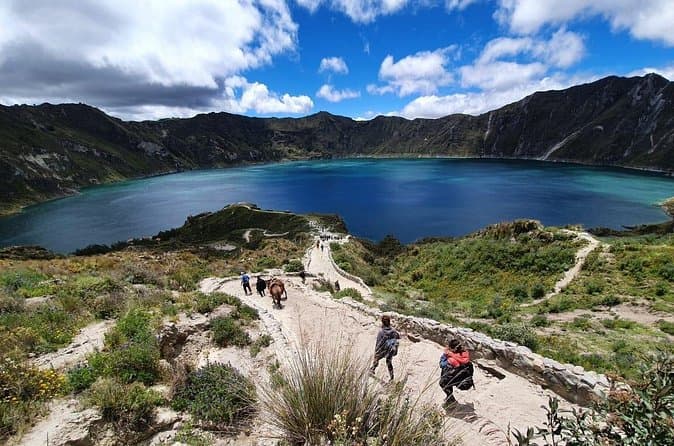 Compare Top Quilotoa Loop Tours & Treks