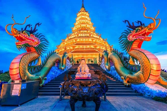 Book a Guided Chiang Rai Temple Adventure