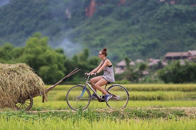Mai Chau Nature and Village Private Day Tour