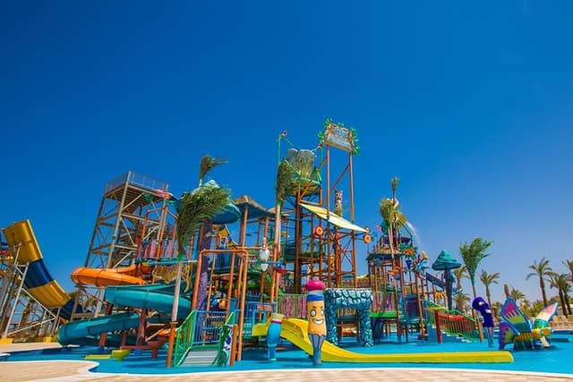 Makadi Water World Aqua Park with Lunch and transfer - Hurghada