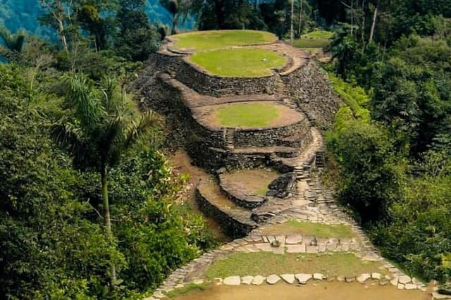 Hike for 4 days to the Lost City, Santa Marta