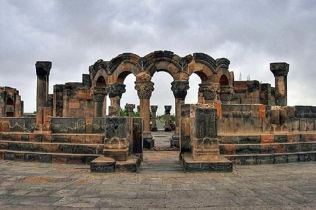 Echmiadzin, Zvartnots, Khor Virap