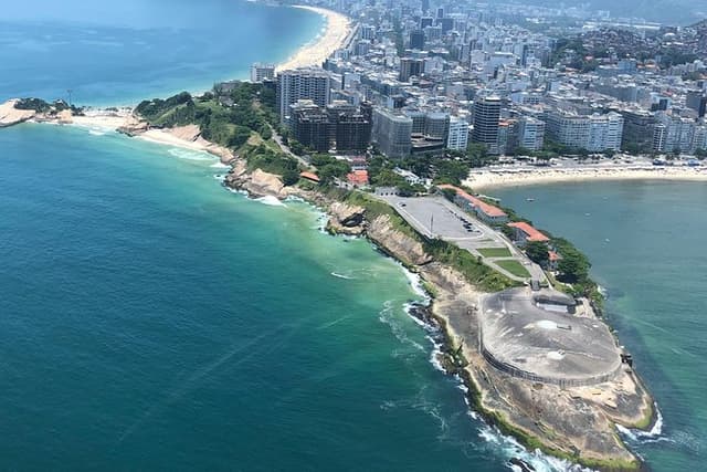 Samba Helicopter Tour: Private Flight - 4 people