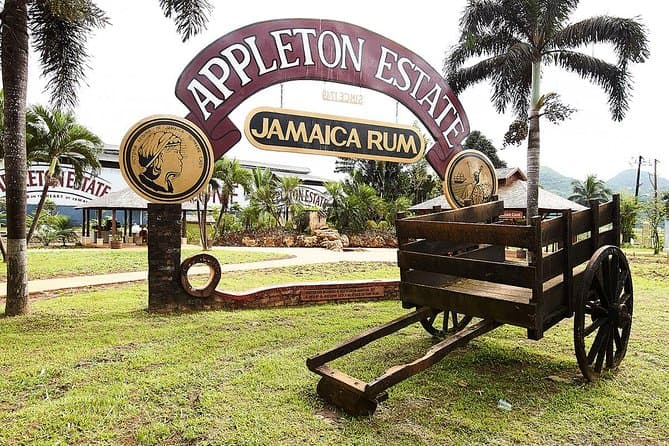 Appleton Rum Tour in Negril: Heritage & Tastings