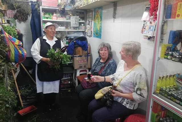 Private city tour Quito, Colonial Treasures and Local Flavors