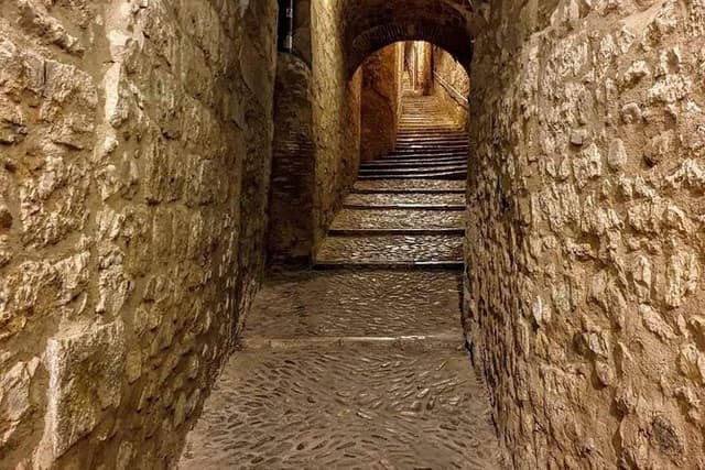 Girona History and Legends Tour Small Group from Girona