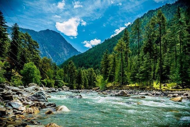 Kasol + Kheerganga Trek 3D/2N, all inclusive with BanBanjara