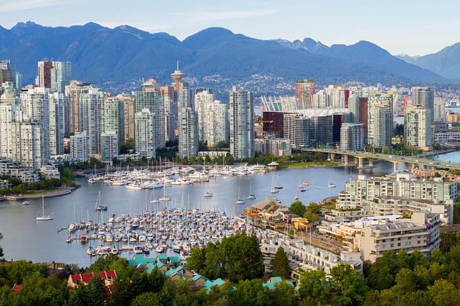Vancouver Snowshoe Tour