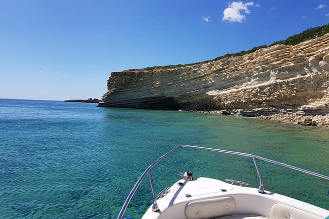 Sicily Boats Avola: Plemmirio boat tour 4 people 4 hours