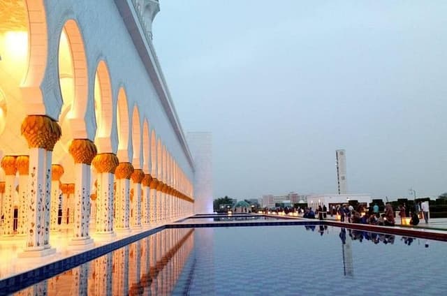 Abu Dhabi City Tour from Dubai - Full-Day Tour