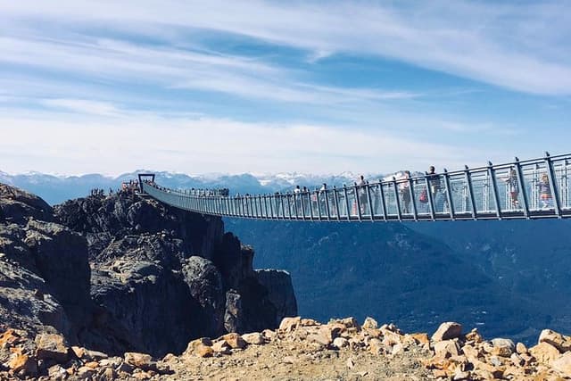 Vancouver, Shannon Falls & Whistler, Extended Tour (6.5 hours in Whistler)