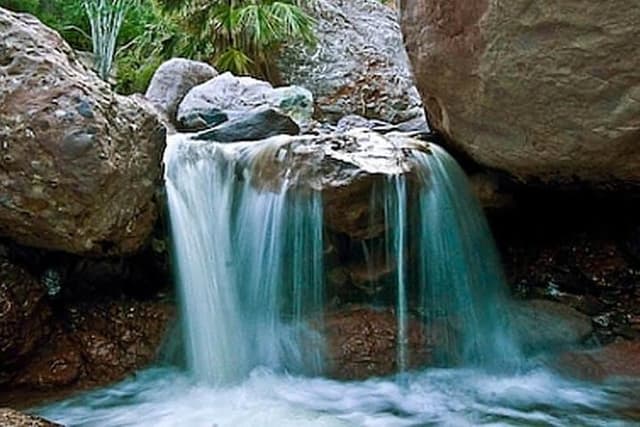 Guided Hike in Tabor Canyon