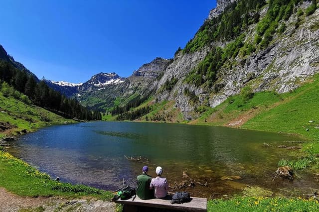 Private tour to the most breathtaking insider spots in Switzerland (1 day)