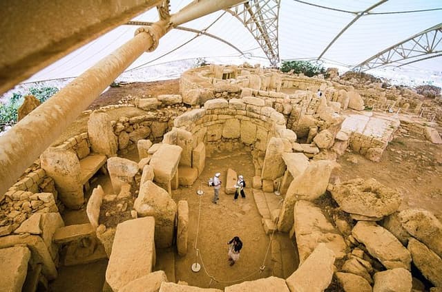 Hagar Qim temple (UNESCO) and Limestone Heritage guided tour