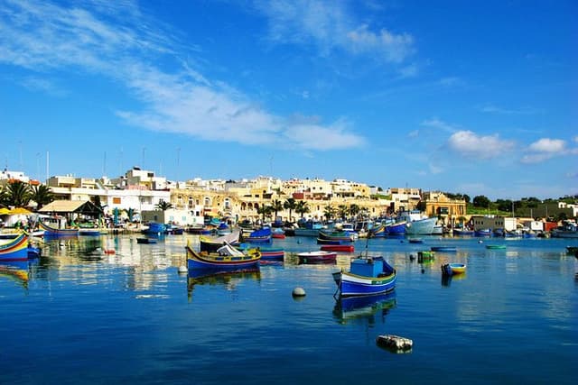 Hagar Qim temple (UNESCO), Limestone Heritage & Marsaxlokk Market guided tour