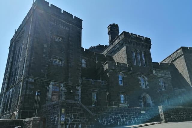 Stirling Old Town Daily Walking Tour with a Local Guide