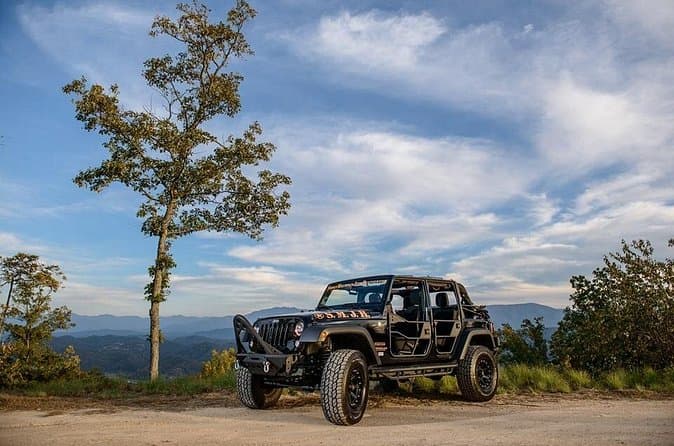 Top-Rated Foothills Parkway Jeep Tours in Pigeon Forge