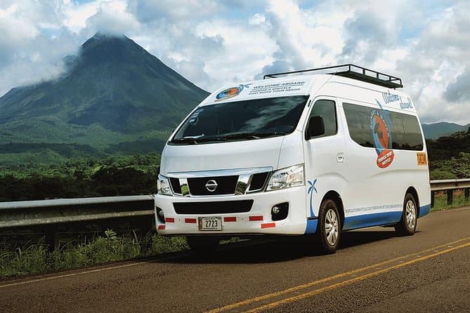 Ride in Comfort: Liberia to Santa Teresa Private Transfers