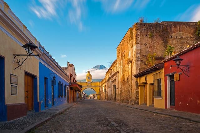 Iximché Ruins and Antigua City Tour