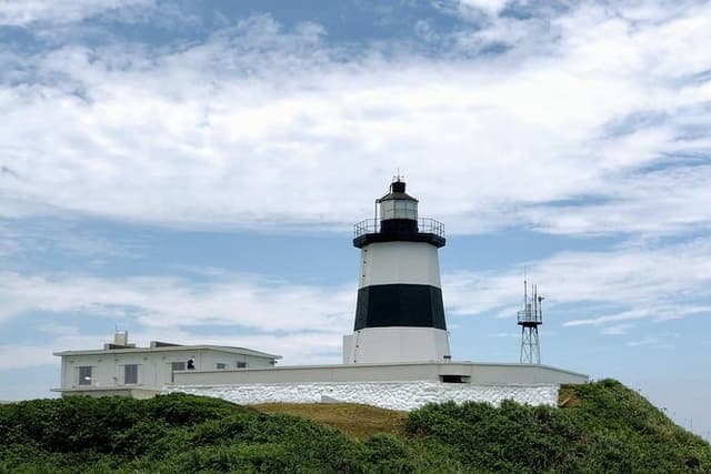 N107 Freshwater Red Mao City Fuguijiao Lighthouse Jinshan Old Street Keelung North Coast Day Tour (10h)