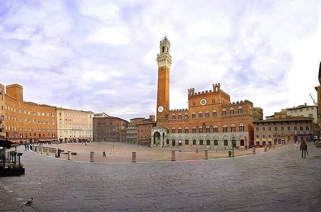 2 hour Siena Private Guided Walking Tour