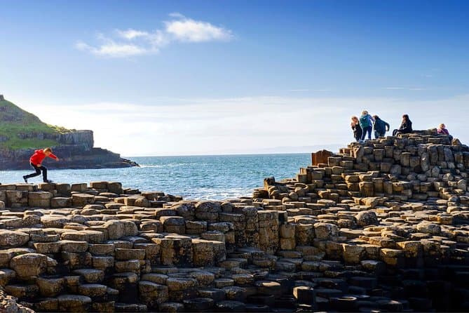 Private Transfers: Dublin Airport to Belfast Made Easy