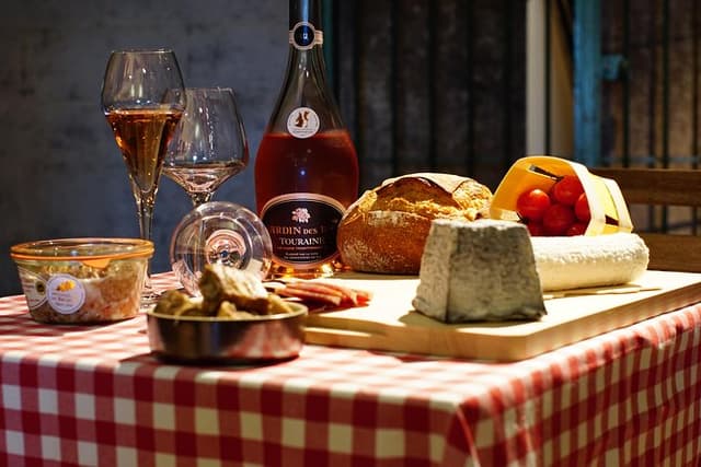 Morning - Loire Valley Wine Tour & Food Pairing, Vouvray