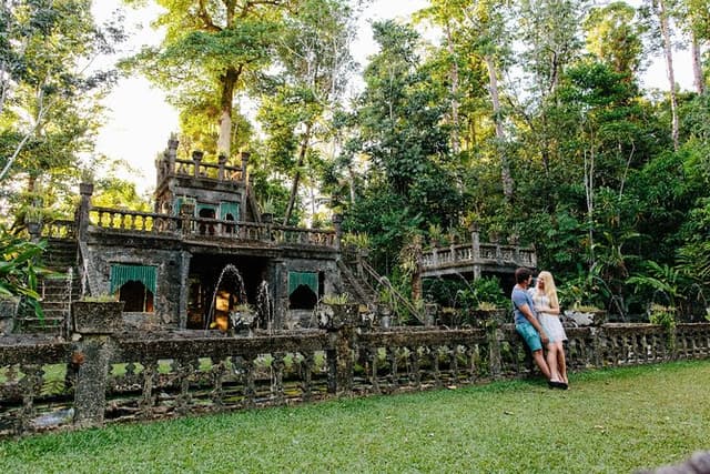 Day Tour to Paronella Park, Lake Barrine and Millaa Millaa Falls