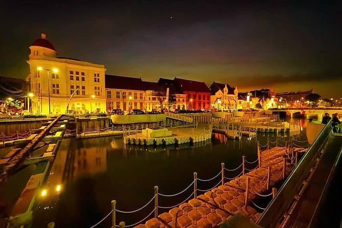 Best Jakarta Night Tour: Explore the City After Dark