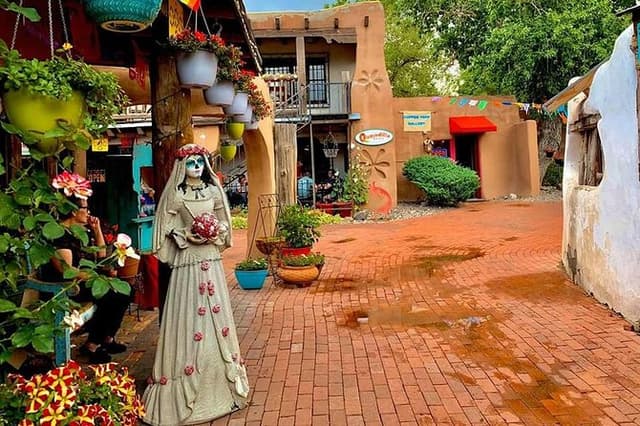 High Noon History, Legends & Route 66 Lore - Tour of Old Town