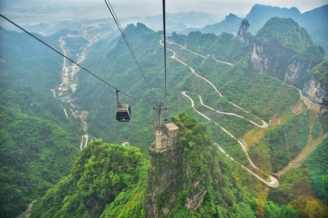 Zhangjiajie Tianmen & Glass Bridge Private All-Inclusive Tour